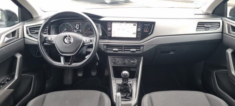 VOLKSWAGEN POLO VI 2018 BLACK EDITION 