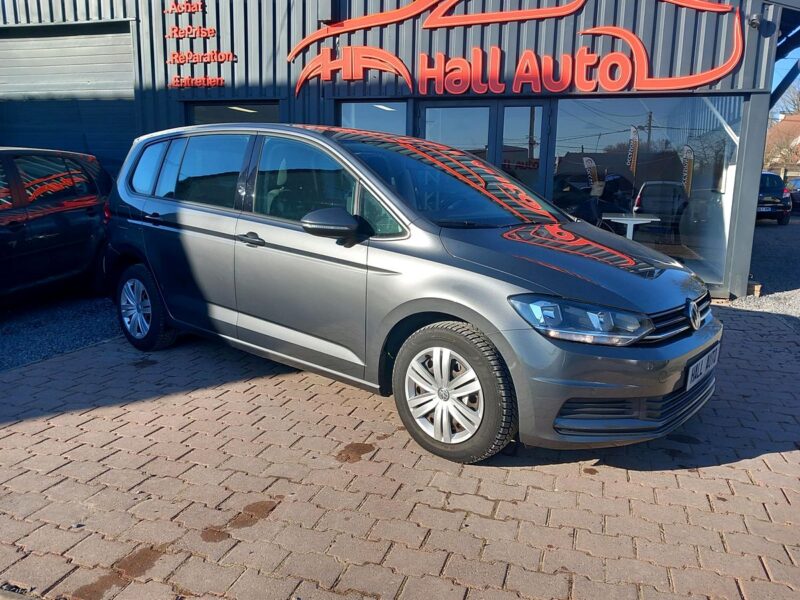 VOLKSWAGEN TOURAN 2016