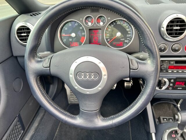 AUDI TT 1,8L TURBO ROADSTER AUTOMATIQUE 2003