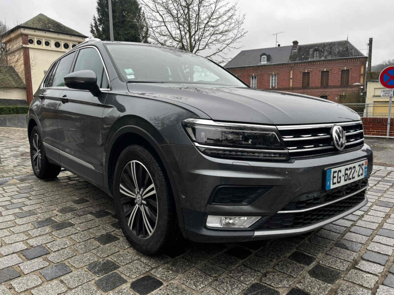 VOLKSWAGEN TIGUAN 2016