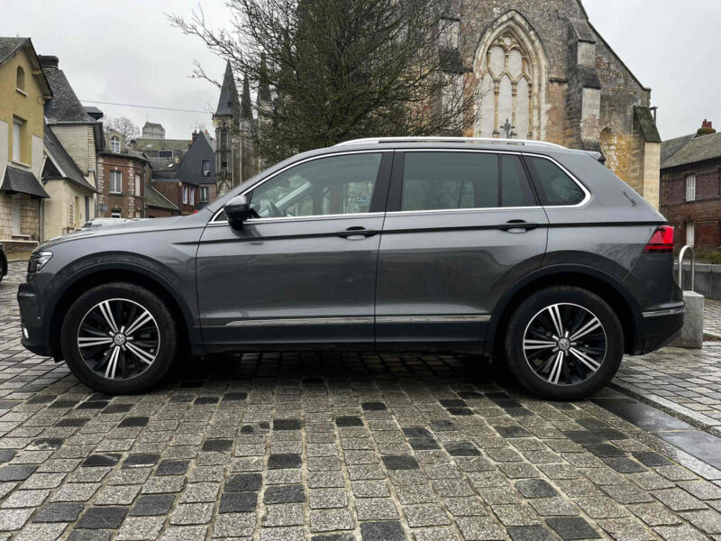 VOLKSWAGEN TIGUAN 2016