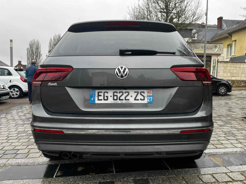 VOLKSWAGEN TIGUAN 2016