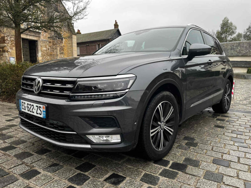 VOLKSWAGEN TIGUAN 2016