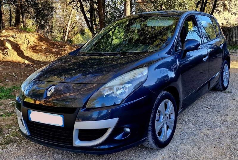 RENAULT MEGANE 2010