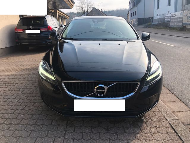 Volvo V40 D2 Momentum