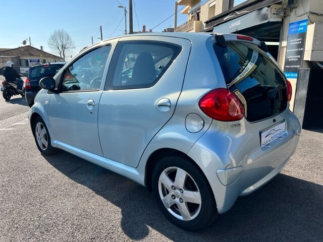 Toyota Aygo 1.0 68 ch 5P Boîte automatique