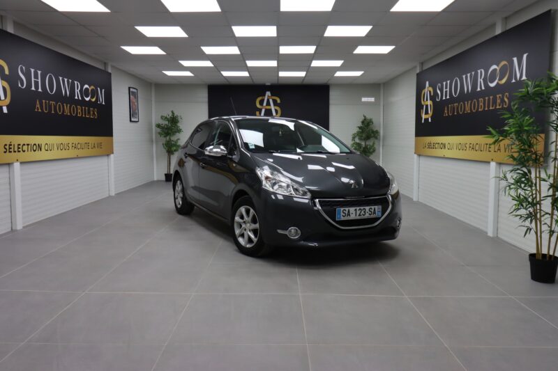 PEUGEOT 208 I 2015