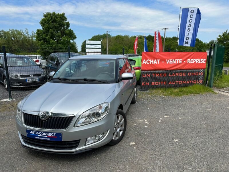 SKODA FABIA II 2013 - 89476 KM