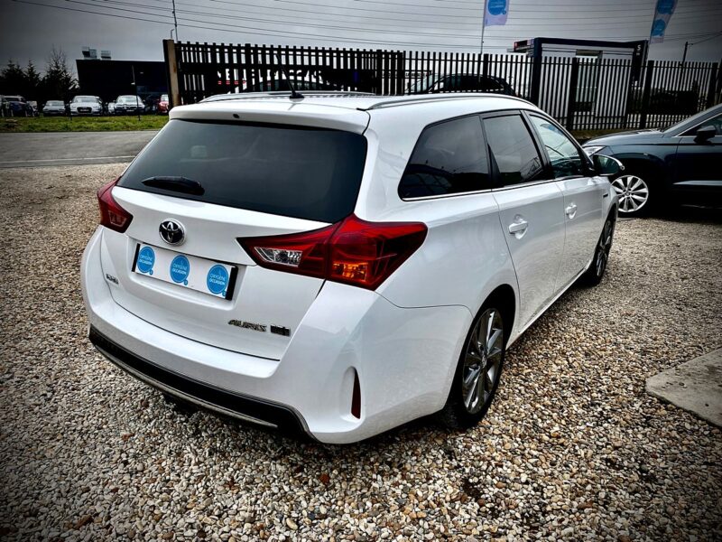 TOYOTA AURIS TOURING SPORT DYNAMIC 2013