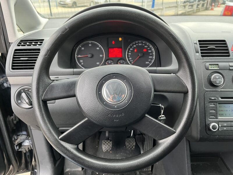 VOLKSWAGEN TOURAN confort