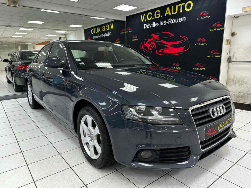 AUDI A4 B8 2.0 TDI 143ch DPF Ambiente