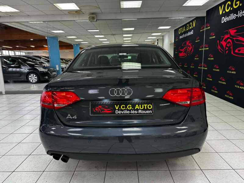 AUDI A4 B8 2.0 TDI 143ch DPF Ambiente