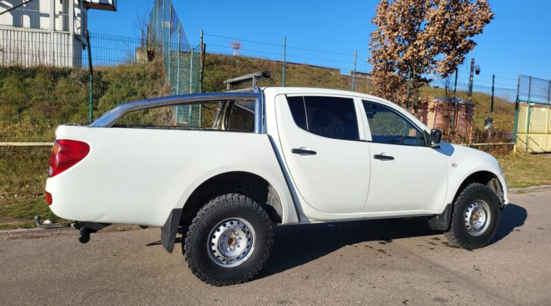 MITSUBISHI L200 2.5 did 136 cv 