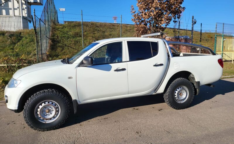 MITSUBISHI L200 2.5 did 136 cv 