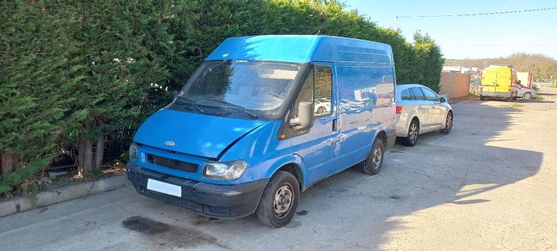 FORD TRANSIT Camionnette 2006