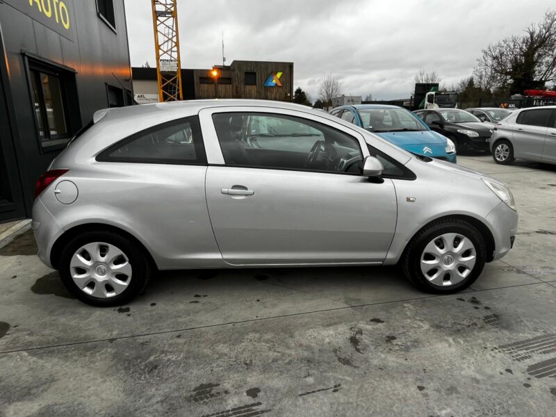 OPEL CORSA D 2008