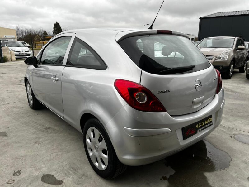 OPEL CORSA D 2008