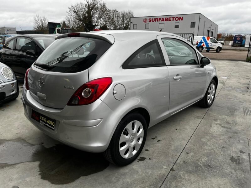 OPEL CORSA D 2008