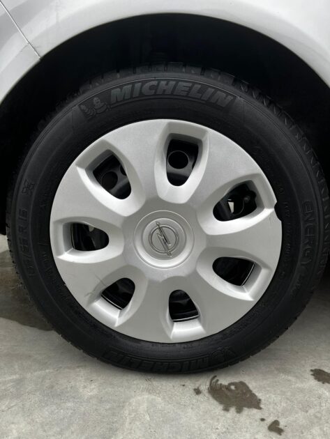 OPEL CORSA D 2008