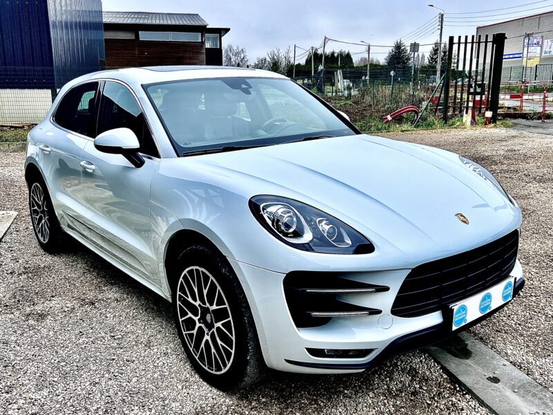 PORSCHE MACAN 2016