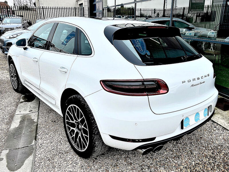 PORSCHE MACAN 2016