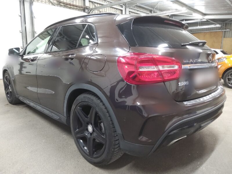 MERCEDES CLASSE GLA 250 4Matic 210 cv GARANTIE 12 MOIS