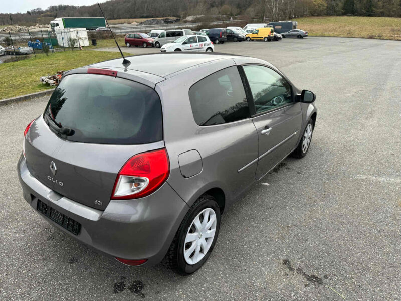 RENAULT CLIO III 2011