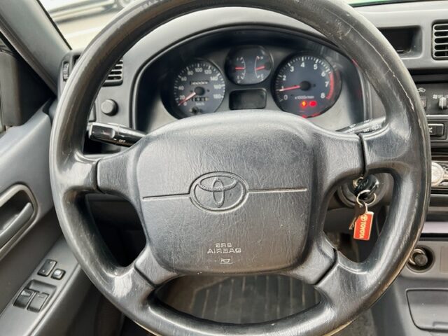 TOYOTA RAV4 4X4 MANUELLE CLIM 1997