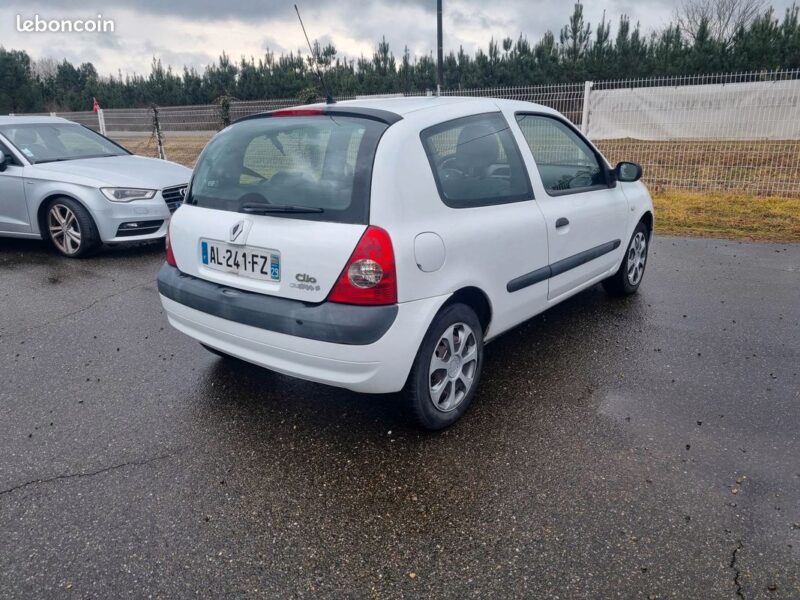 RENAULT CLIO 2006