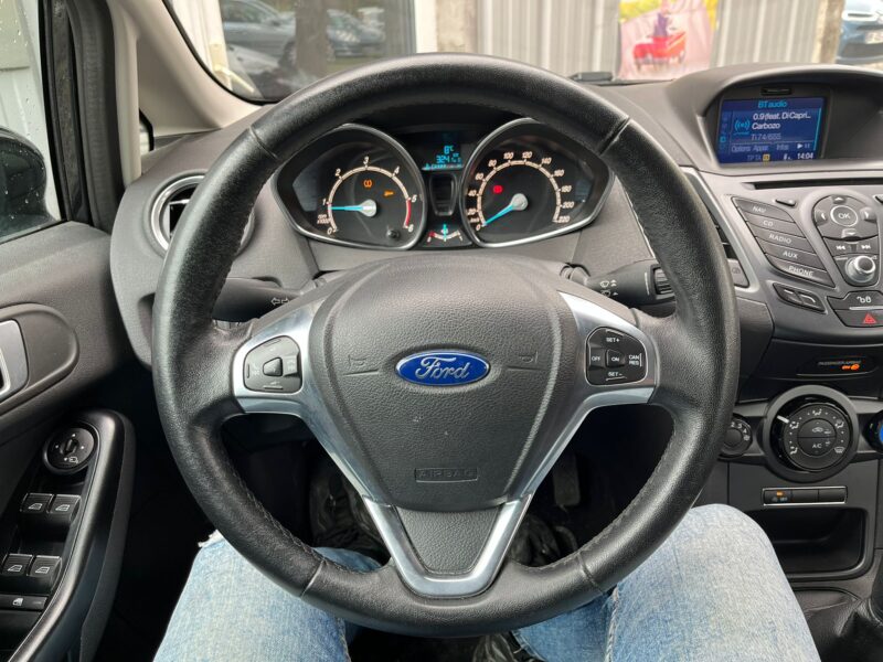 FORD FIESTA VI 2016