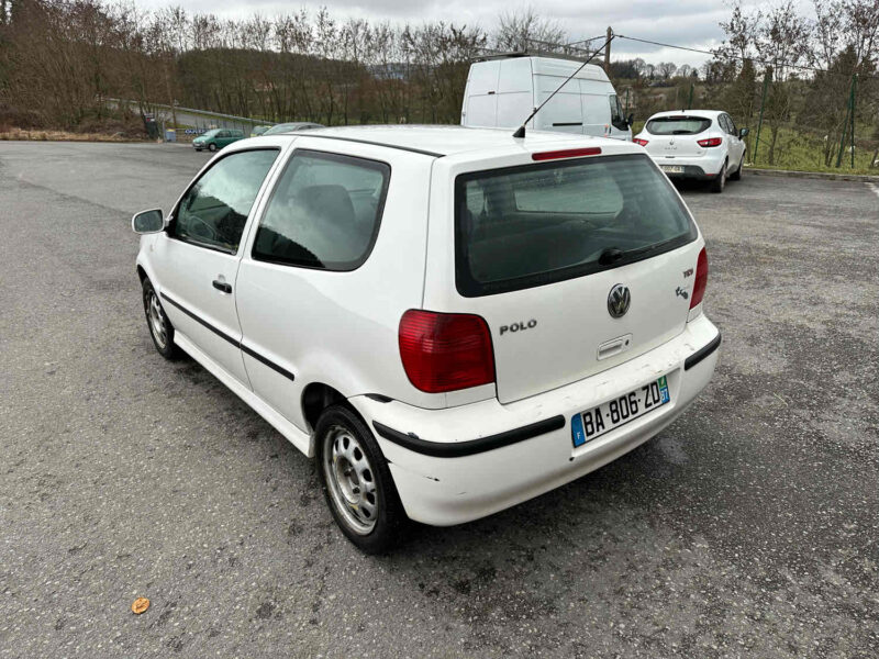 VOLKSWAGEN POLO 2000