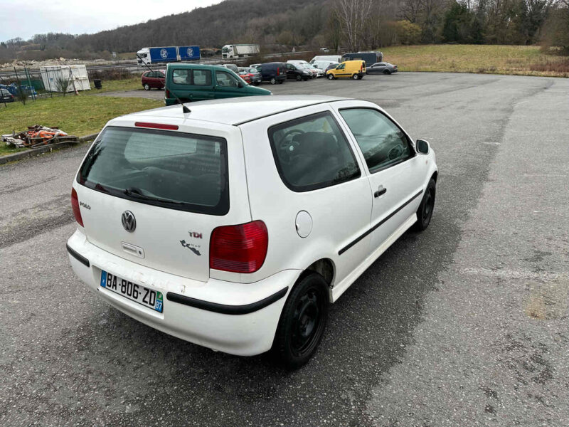 VOLKSWAGEN POLO 2000