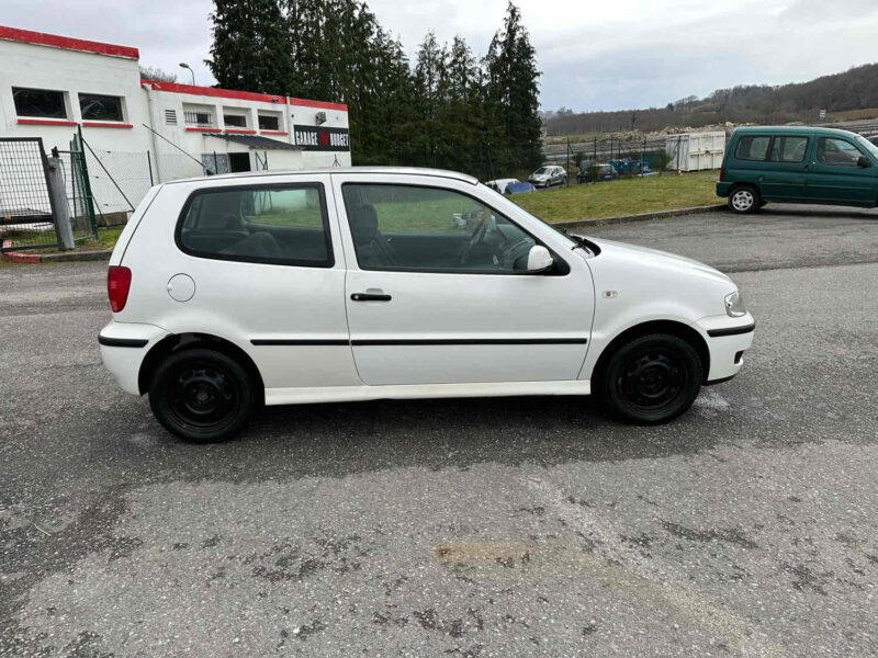 VOLKSWAGEN POLO 2000