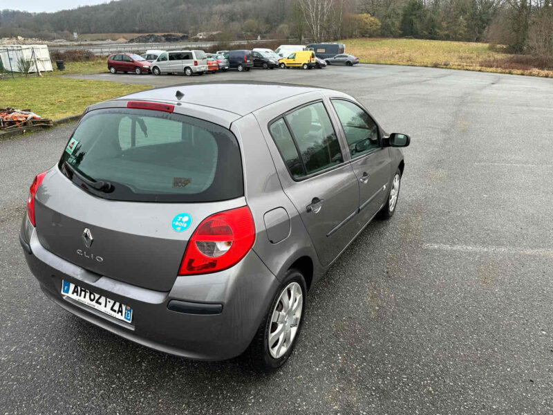 RENAULT CLIO 2008