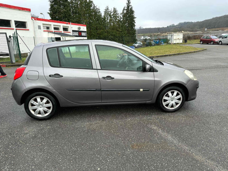 RENAULT CLIO 2008