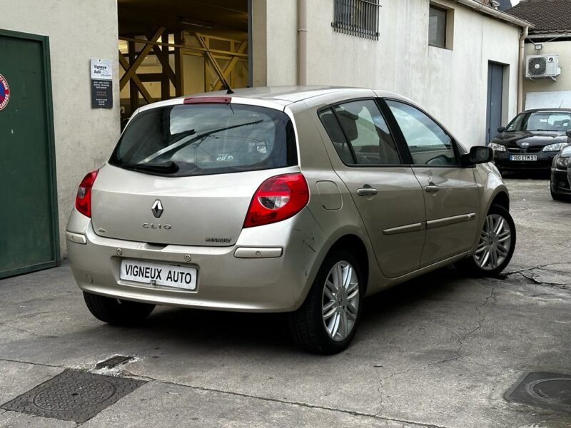 RENAULT 1.6 ESS INITIALE PAYER EN 4X