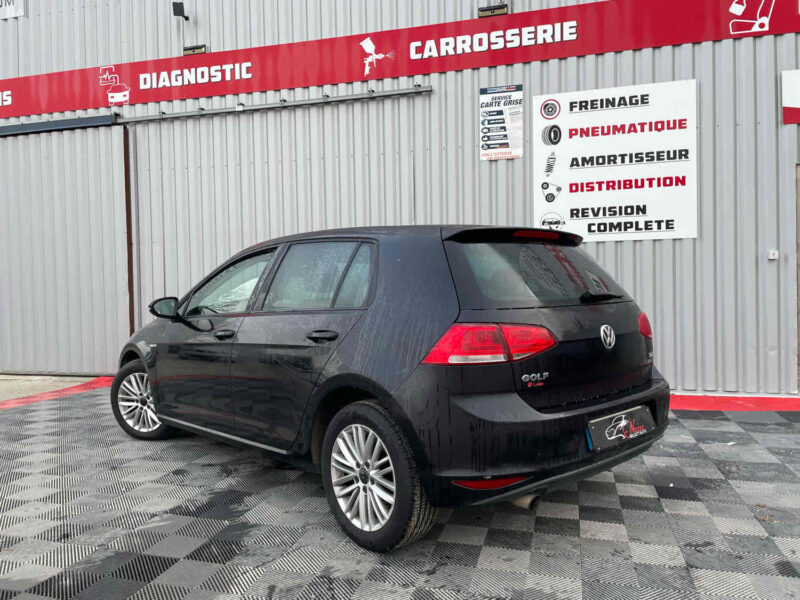 VOLKSWAGEN GOLF 2015