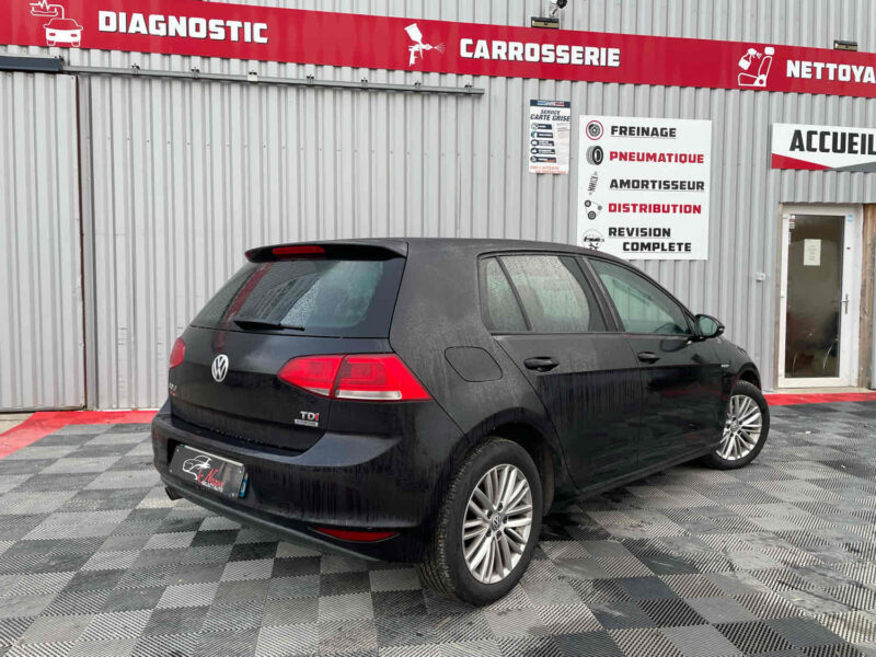 VOLKSWAGEN GOLF 2015