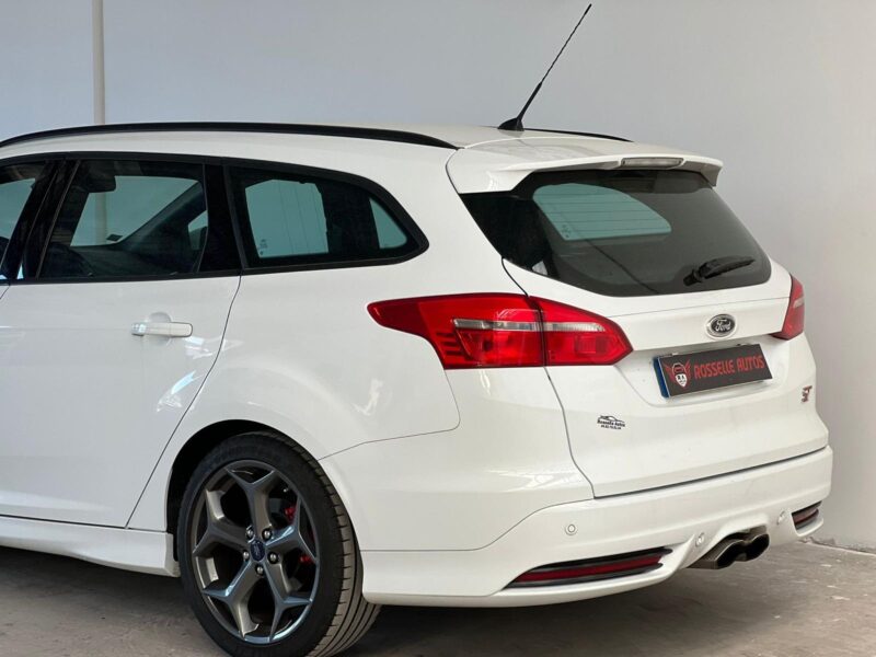 FORD FOCUS ST 2.0 ECOBOOST 250CH