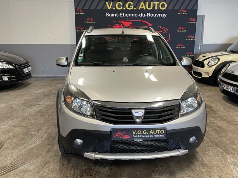 DACIA SANDERO 2011