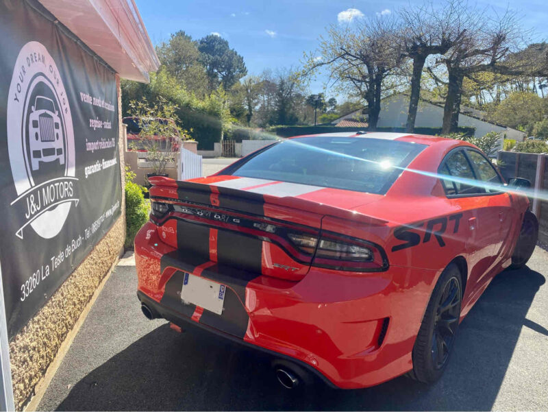 DODGE CHARGER HELLCAT SRT 6.2 717CV  2016