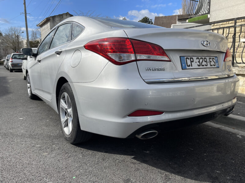 HYUNDAI i40 I 2012