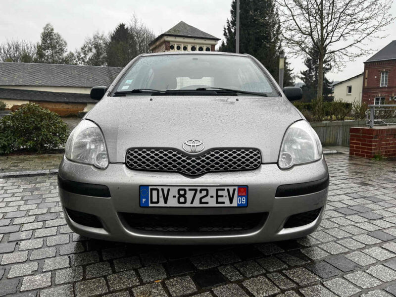 TOYOTA YARIS 2003