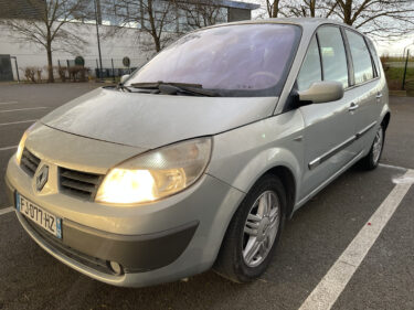 RENAULT SCÉNIC II 2004