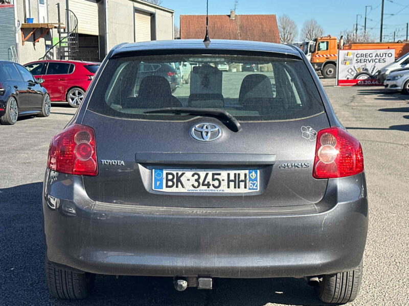 TOYOTA AURIS 