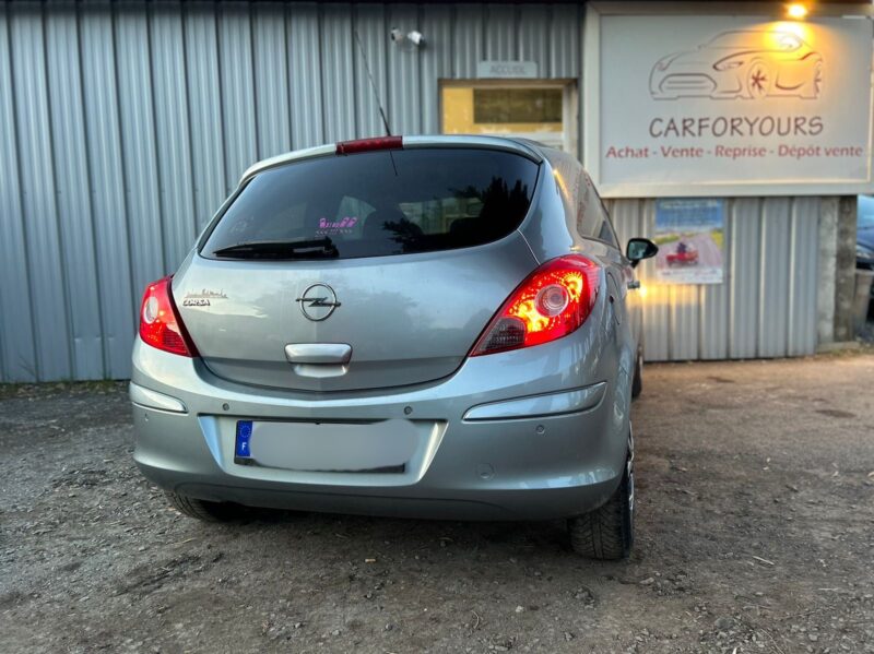 OPEL CORSA 2011