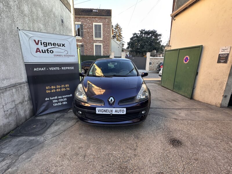 RENAULT CLIO 3 1.4 EXCEPTION PAYER EN 4X