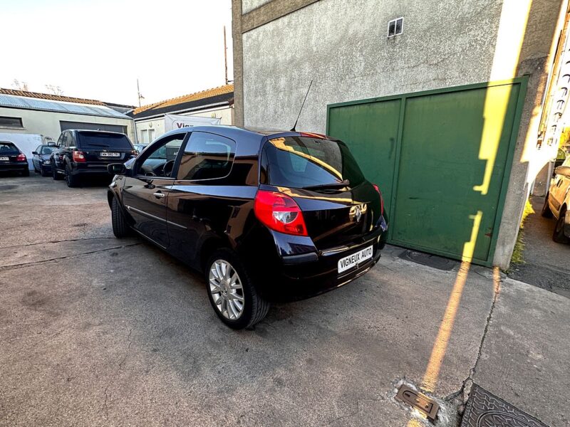 RENAULT CLIO 3 1.4 EXCEPTION PAYER EN 4X