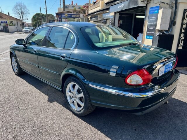 JAGUAR X-TYPE 2,0 V6 EXECUTIVE AUTOMATIQUE