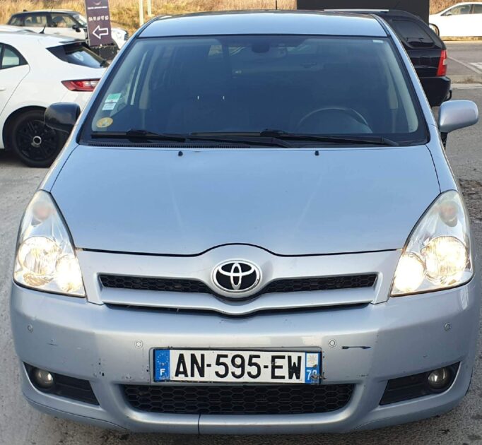 TOYOTA COROLLA Verso 2007